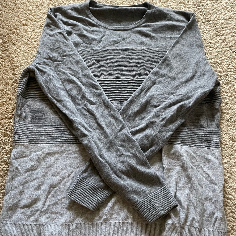 Alfani sweater (large)